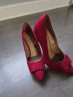 Apt. 9 Hot Pink Suede Bow Pointed-Toe Pumps